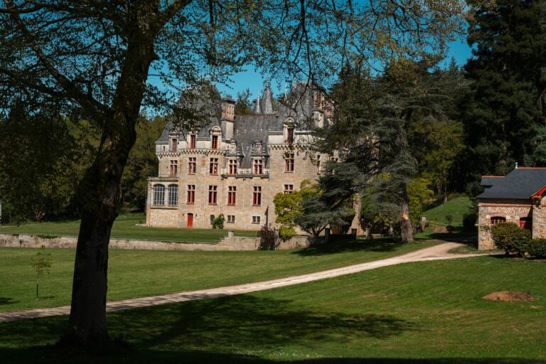 Le domaine du château du Brossay en Bretagne